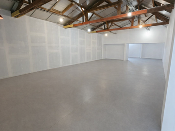 Location à l'heure: Salle de répétition / Studio vidéo et photo / 100m²