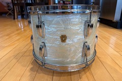 Selling with online payment: 60s Ludwig White Marine Pearl in good condition. 