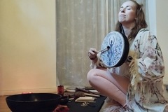 Looking for space: Etsitään tiloja joogaa/meditaatiota/Naistenpiirejä varten 