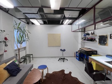 Renting out: Alivuokrataan monikäyttöinen studio - Multi-purpose studio availa