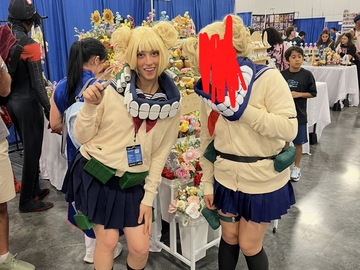 Selling with online payment: Toga Himiko Cosplay (wig included)
