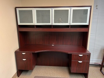 Selling with online payment: Office Desk with Credenza and book shelf