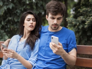 Selling: Is he thinking about me? And what is hiding? 