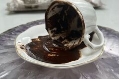 Selling: Coffee cup reading