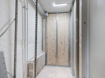 Renting out: Lämmin pienvarasto Eirasta 4m2