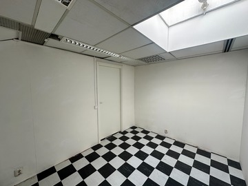 Renting out: Työtila, Roihupelto