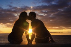 Selling: Fantasy romance reading ❤️