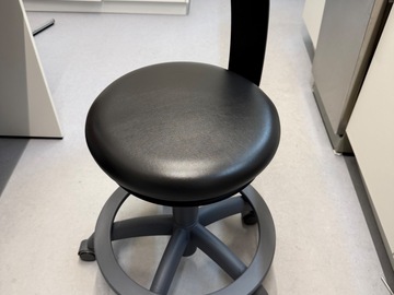 Gebruikte apparatuur: Sirona werkstoeltje