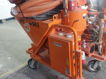À vendre: A vendre machine à plâtre PFT G54E 