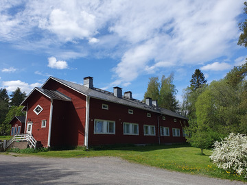 Vuokrataan: Quiet apartment for living, writing etc.