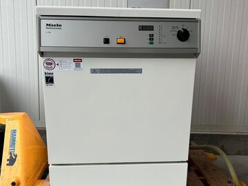 Gebruikte apparatuur: MIELE G 7881