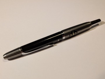 Renting out: Pilot Capless Black Stripes (F)