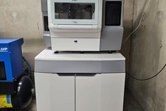 Gebruikte apparatuur: Ivoclar PrograMill PM7 – complete set + ALUP compressor