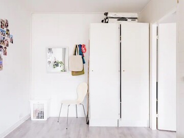 Renting out: furnished room (girl only) close to campus