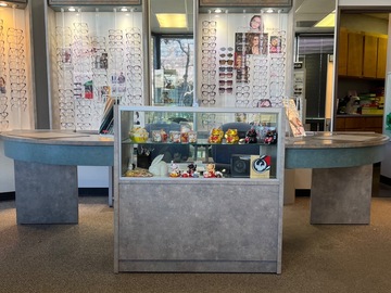 Selling with online payment: Optical/Eyewear Displays & Dispensing Tables