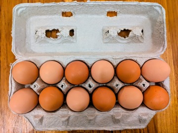 Selling with online payment: Organic Fed, Large Brown Eggs