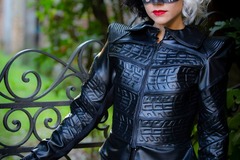 Selling with online payment: Cruella costume from movie