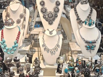 Bulk Lots: HIGH END BOUTIQUE JEWELRY 500pcs - BEST STYLES - FRESH NEW INVENT