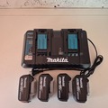 Te koop : Makita 18 V Li-Ion (4 accus BL1850B + 1 chargeur double)