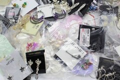 Bulk Lots: (100 Units) New Store Overstock Fashion Earrings Assorted Brands
