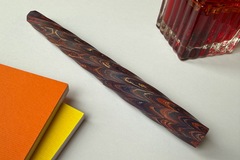 Renting out: Drewnem Pisane Swirl Ebonite (M)