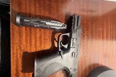 Selling: Smith & Wesson M&P 9mm performance center