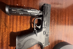 Selling: Smith & Wesson M&P 9mm performance center