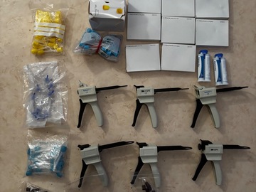 Gebruikte apparatuur: Diverse tandarzsartikelen