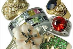 Bulk Lots: 36--Ladies Estate Rings--S/S--$1800 retail--PRICE DROP!