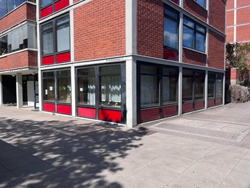 Yhteisöllinen työtila: Työtila/pöytäpaikka Olari, Espoo