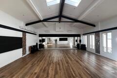 Location à l'heure: SALLE DE RÉPÉTITION 3 - 75 m2- EN SEMAINE (L-V)