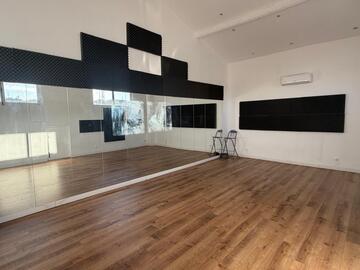 Location à l'heure: SALLE DE RÉPÉTITION 4 - 40 m2