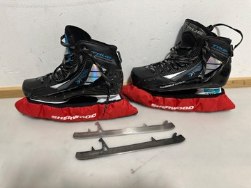 Verkaufen mit Online-Zahlungen: Goalie-Schlittschuhe True TF7 – Gr. 7,5R + Wechselkufen