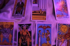 Selling: Love or friendship reading straight to WhatsApp 