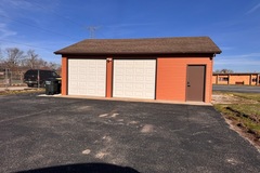 Monthly Rentals (Owner approval required): Lansing IL, 2 Car Garage Near Airport And Indiana Border