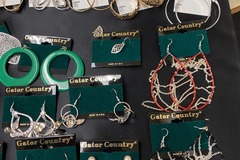 Bulk Lots: 400 pairs--Asst. Earrings--$0.25 pair!!