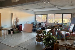 Vacant space: Paikka jaetulla ateljeella Vallilassa 144€