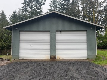 Monthly Rentals (Owner approval required): Port Orchard WA, Garage – 30' × 10' Great Location, Ample space