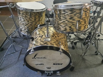 Selling with online payment: Sonor Teardrop vintage 