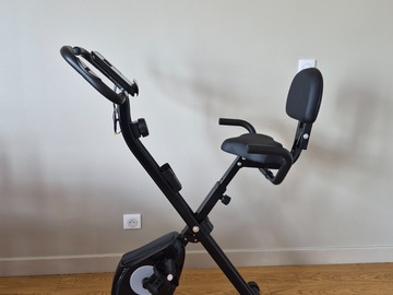 Offre: Vélo d'appartement pliant