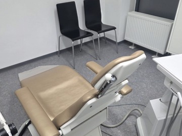 Gebruikte apparatuur: Finndent elektrisch bedienbare stoel