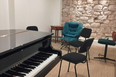Location à l'heure: Bel espace avec piano à queue : Paris 18