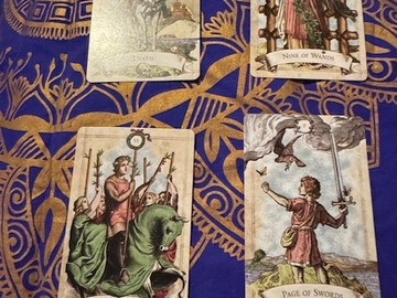Selling: Weekend tarot reading, with Oracle message 