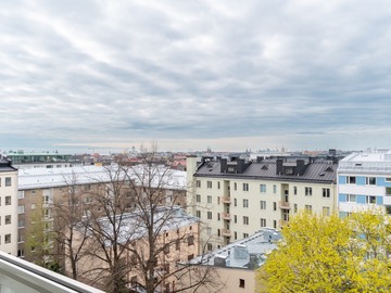 Renting out: Bright Kallio apartment with skyline view for rent