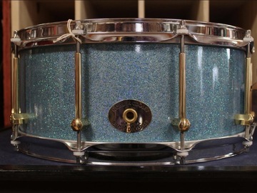 Selling with online payment: Noble and Cooley 6x14 Walnut Solid Shell Classic Snare Drum