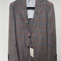 Selling with online payment: [EU][NO US TAX] NWT Suitsupply grey checked jacket, size 38R