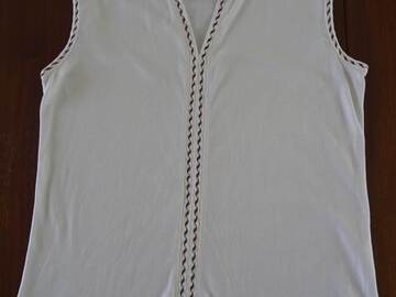 Selling: HAUT BEIGE SANS MANCHE