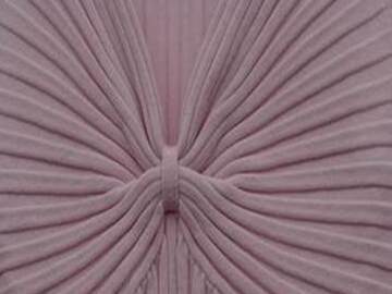 Selling: HAUT ROSE SANS MANCHE AVEC 5% DE SOIE