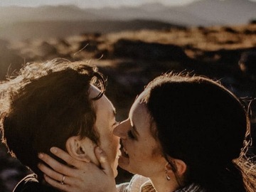 Selling: NEW CARDS - ROMANCE & RELATIONSHIP READING