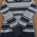 Selling: PULL LEGER NOIR ET BLANC